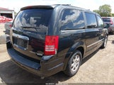 Chrysler Town & Country Touring Plus 2A4RR8D17AR320643 снимка