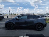 Tesla Model Y Long Range Single Motor Rear-Wheel Drive/Rwd 7SAYGDED6RF037024 fotografie
