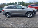 Kia Sorento 2.4L Lx 5XYPGDA38HG298359 photo