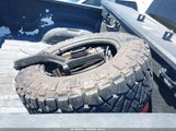 Ram  Classic Tradesman 4X4 6'4 Box 1C6RR7FT7KS533825 fotografie