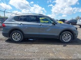 Volkswagen Tiguan 2.0T Se/2.0T Sel/2.0T Sel R-Line/2.0T Sel R-Line Black 3VV2B7AX1KM050494 fotografie
