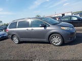 Toyota Sienna Limited 7 Passenger 5TDDK3DC8ES093422 fotografie