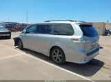 Toyota Sienna Se 8 Passenger/Se Premium 8 Passenger 5TDXK3DC7FS618291 fotografie