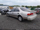 Toyota Camry Le V6 4T1BF22K11U117268 photo