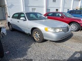 Lincoln Town Car Signature 1LNHM82W21Y630298 fotografie