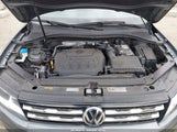 Volkswagen Tiguan 2.0T Se/2.0T Sel/2.0T Sel R-Line/2.0T Sel R-Line Black 3VV3B7AX2KM040576 fotografie