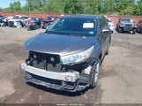 Toyota Highlander Le V6 5TDBKRFH1GS269233 fotografie