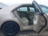 Toyota Camry Le 4T1BE46K67U647897 снимка