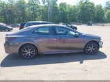 Toyota Camry Se 4T1G11AK0MU557776 photo