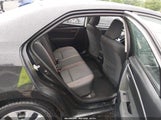 Toyota Corolla Le 2T1BURHE8JC033174 fotografie