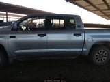 Toyota Tundra Limited 5.7L V8 5TFHY5F12KX780618 снимка