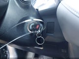 Toyota Rav4 Xle JTMRFREV7HJ706323 снимка
