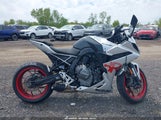 Suzuki Gsx800 F JS1EM13B2R7102282 снимка