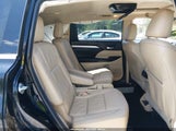 Toyota Highlander Xle V6 5TDKKRFHXFS102383 photo