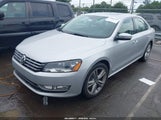 Volkswagen Passat 2.0L Tdi Sel Premium 1VWCV7A32FC014955 photo