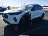 Ford Escape St-Line 1FMCU0MZ1SUB49924 fotografie