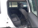 Jeep Patriot Latitude 1C4NJPFA1GD794277 снимка