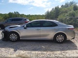 Toyota Camry Hybrid Le 4T1B31HK0KU517897 photo