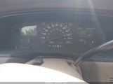 Lincoln Town Car Signature 1LNFM82W0WY723187 photo