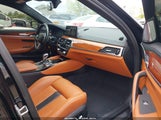 BMW M5 WBSJF0C5XJB282835 fotografie