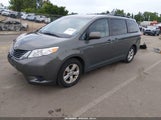 Toyota Sienna Le V6 5TDKK3DC2BS094424 снимка