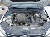 Volkswagen Jetta 2.0L S 3VW2K7AJ4FM400178 fotografie
