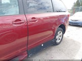 Toyota Sienna Le 7 Passenger/Le 8 Passenger 5TDKK3DC5FS625704 снимка