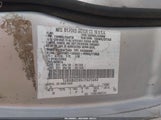Lincoln Town Car Signature 1LNHM82W61Y672683 снимка
