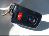 Toyota Rav4 Xle 2T3RFREV5JW810168 снимка