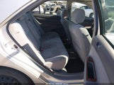 Toyota Camry Le 4T1BE32K93U740410 снимка