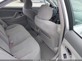 Toyota Camry Le 4T1BE46K77U676387 снимка