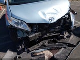 Toyota Sienna Xle 8 Passenger 5TDYZ3DC1HS882853 photo