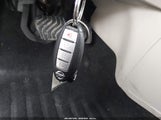 Nissan Rogue Sport Sl JN1BJ1CR6JW205099 снимка