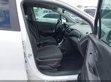 Chevrolet Trax Ls KL7CJKSB6JB722919 снимка