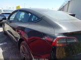 Tesla Model 3 Rear-Wheel Drive 5YJ3E1EA9PF689604 fotografie