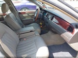 Lincoln Town Car Signature 1LNHM82W23Y617019 fotografie