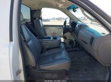 Chevrolet Silverado  Work Truck 1GCEK14CX8Z216925 fotografie