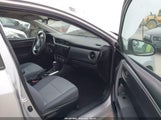Toyota Corolla L 5YFBURHE4HP617940 снимка
