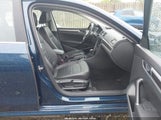 Volkswagen Passat 2.0T Se 1VWBA7A37JC029256 photo