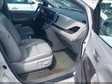 Toyota Sienna Xle Premium 8 Passenger 5TDYZ3DC8HS788596 photo