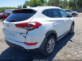 Hyundai Tucson Se Plus KM8J3CA44HU527571 photo