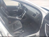 Volvo S60 T5 Premier YV1612TK4G2390139 снимка