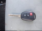 Toyota Prius C Two JTDKDTB39C1515065 снимка