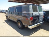 Chevrolet G20 1GBEG25K8SF236326 снимка