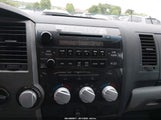 Toyota Tundra Grade 5.7L V8 5TFUY5F11AX107817 снимка