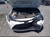 Toyota Corolla Le JTDEPRAE7LJ106783 снимка