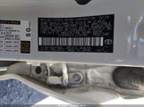 Toyota Corolla Le JTDEPRAE7LJ106783 снимка