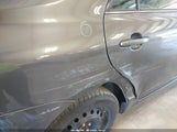 Toyota Corolla Le 5YFBU4EE0DP104198 снимка