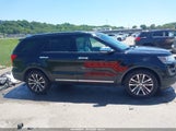 Ford Explorer Platinum 1FM5K8HT8GGC02529 fotografie
