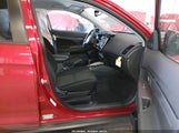 Mitsubishi Outlander Sport 2.0 Es/2.0 Le/2.0 Ralliart/2.0 S/2.0 Se/2.0 Trail Edition JA4ARUAU5TU005155 fotografie